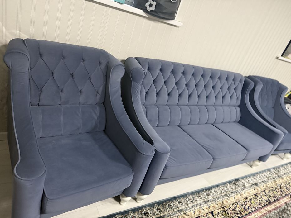 Диван и крела продам срочно