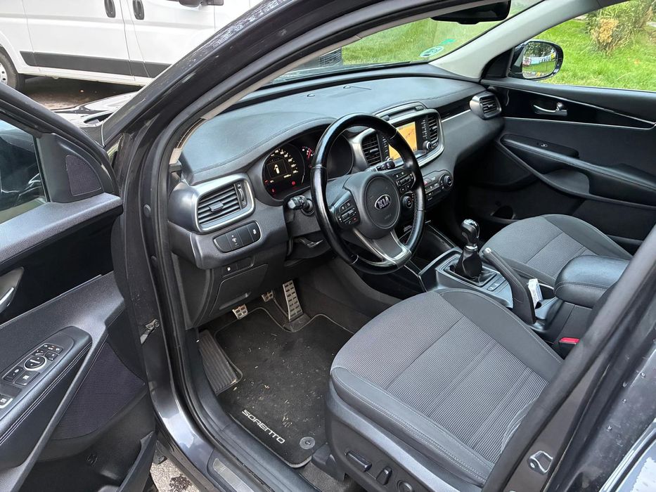 KIA Sorento 2WD Euro 6 Panoramic 7 locuri Navi