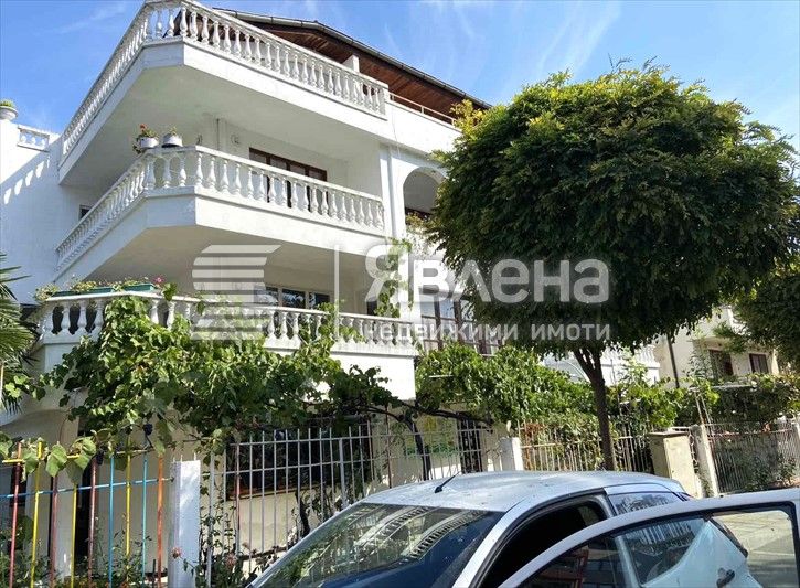 Продава се Къща в Китен - 782 кв.м за 633 €/кв.м - Снимка #1