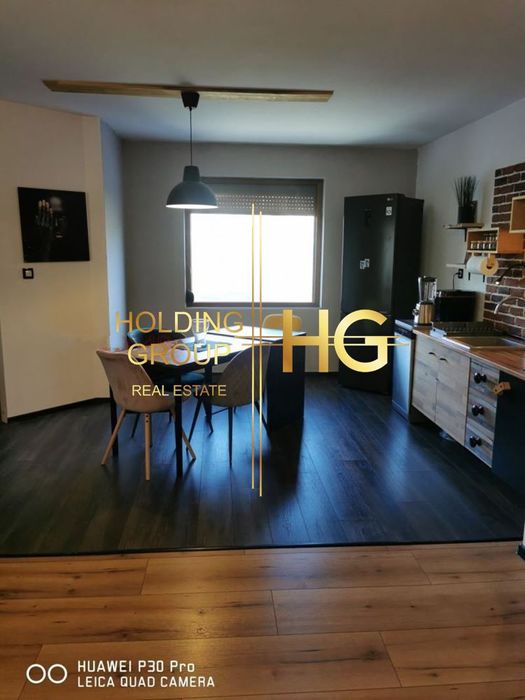 Продава се Тристаен апартамент в Варна, Възраждане 4 - 133 кв.м за 1627 €/кв.м - Снимка #1