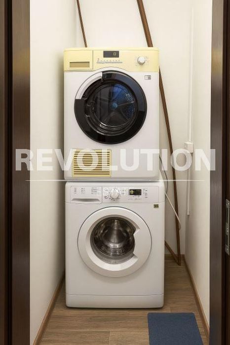 Дава се под наем Тристаен апартамент в Варна, Бриз - 95 кв.м за 650 € - Снимка #5