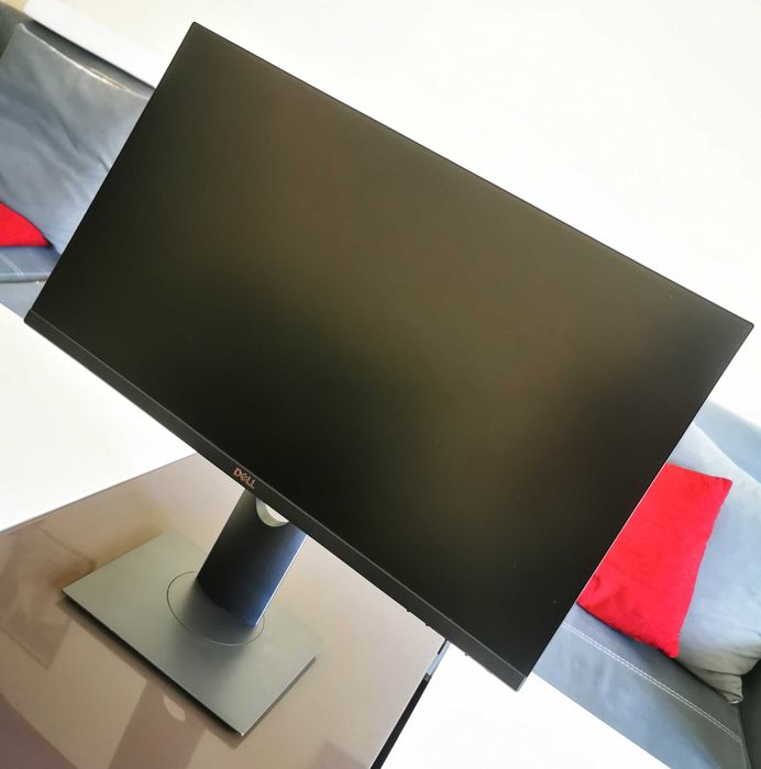 Dell P2419H 24” IPS FHD – пълен заводски комплект (кутия/опаковки) + DP кабел