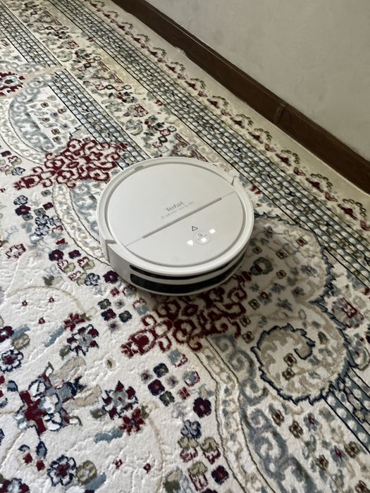 Робот пылесос