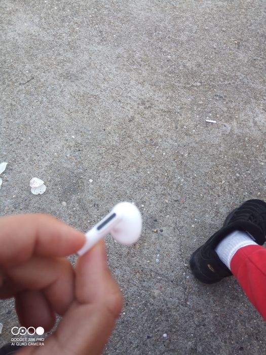 Air pod 3 само един брой! Не чифт!