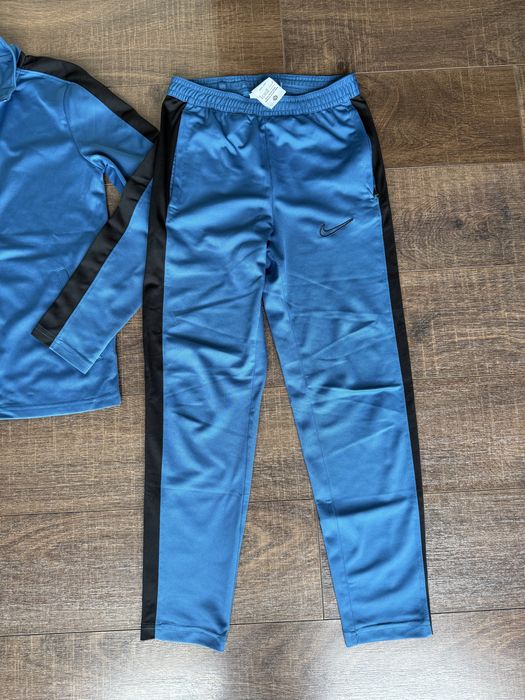 Детски спортен екип NIKE