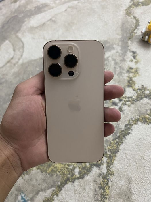 Продам Iphone 16 pro