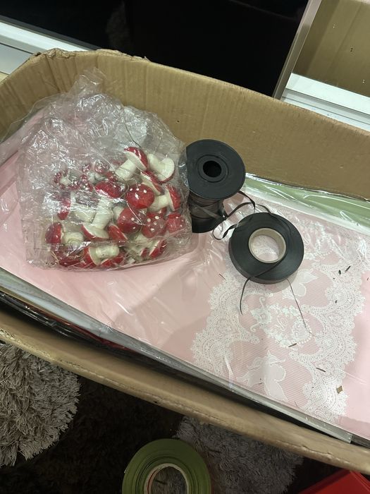 Se vinde lot de ambalaje florale