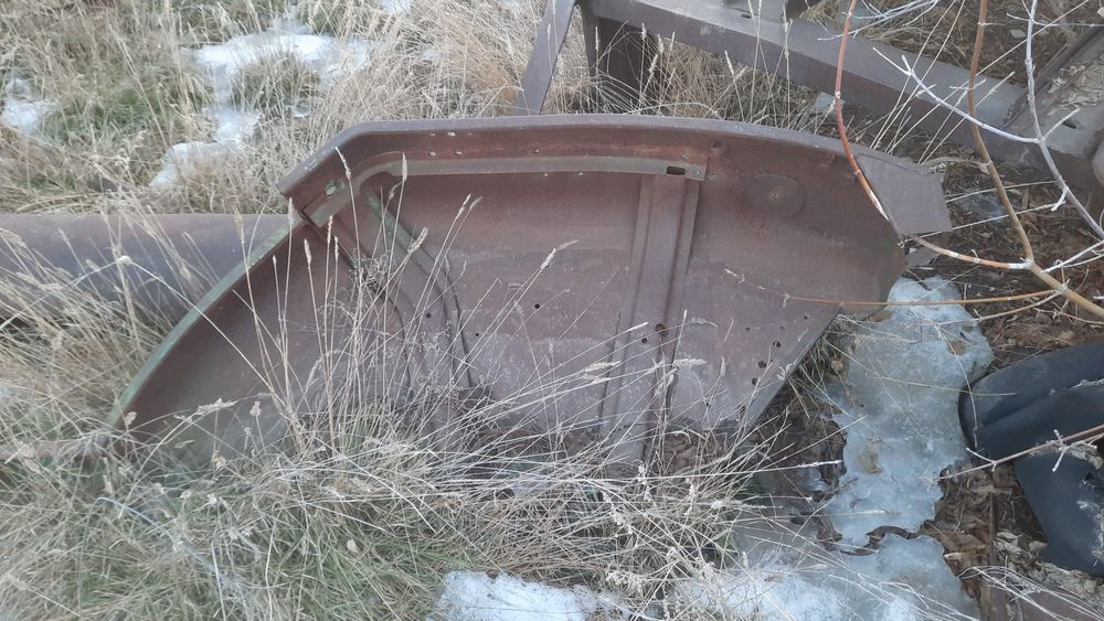 Продам  мост  кабину на трактор ЮМЗ