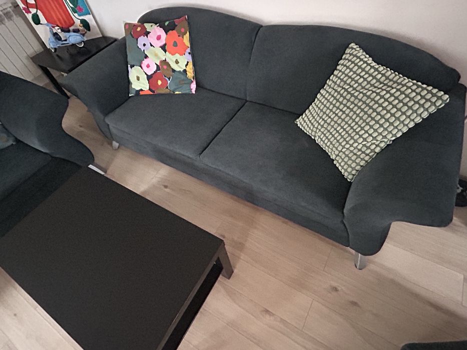 Диван: 3 броя в зелено