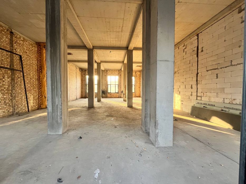 ЖК Узбегим | 470кв - нежилое помещение вдоль дороги Продажа