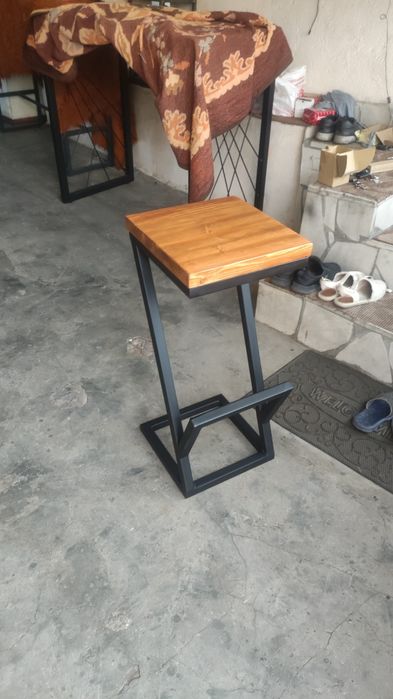 Дизайнерски бар столове