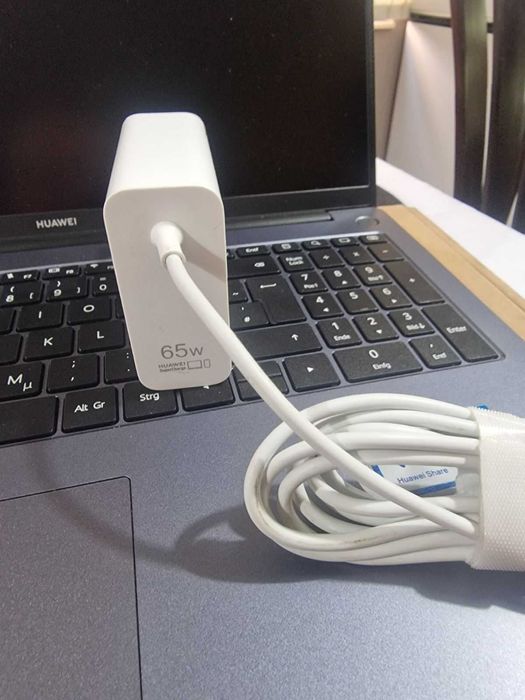 Пресносим компютър HUAWEI MateBook D16 MCLF-X