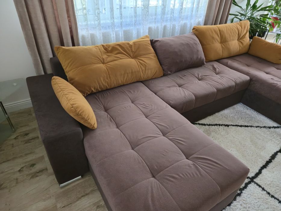 Coltar extensibil în forma de U