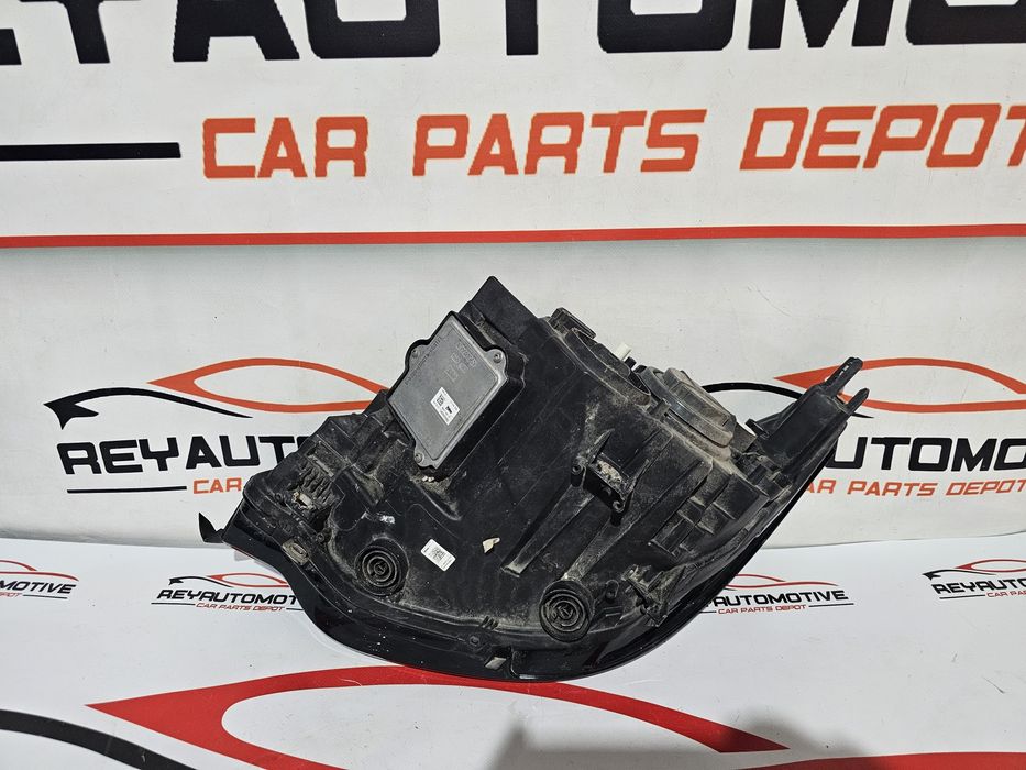 Far dreapta halogen led Bmw i3 cod 7345010