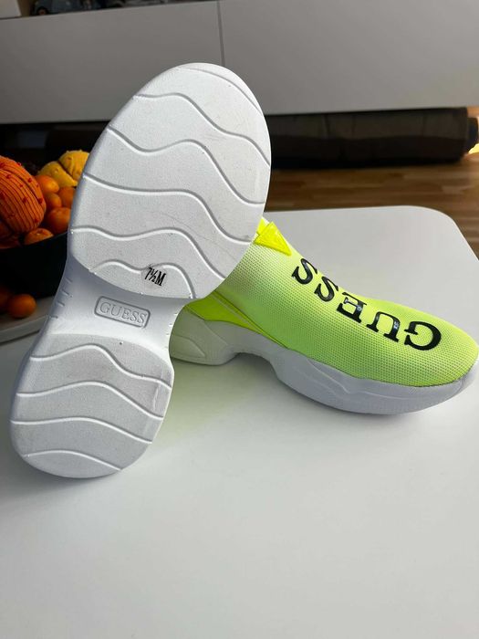 Оригинални маратонки GUESS