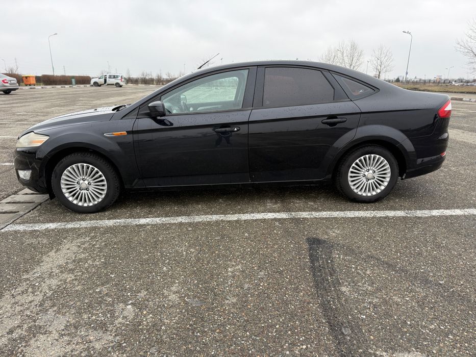 Vând Ford Mondeo!