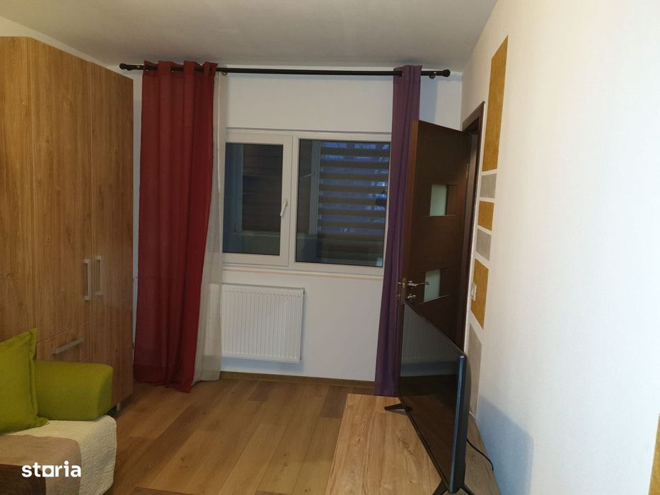 Garsoniera,  zona Expo Transilvania, parter cu balcon