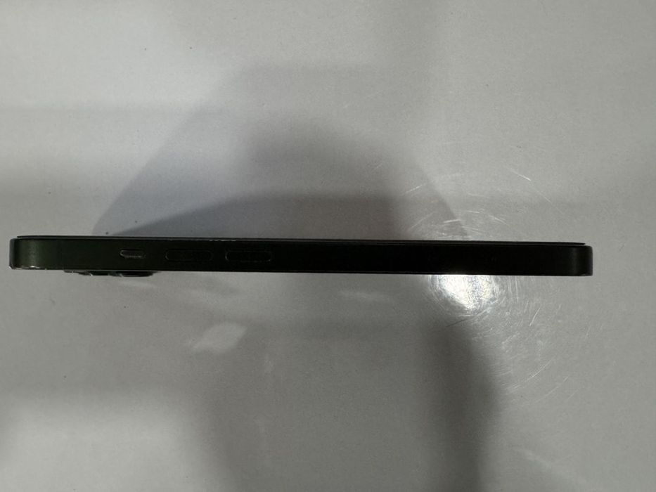 Продам Iphone (Айфон) 13 128гб