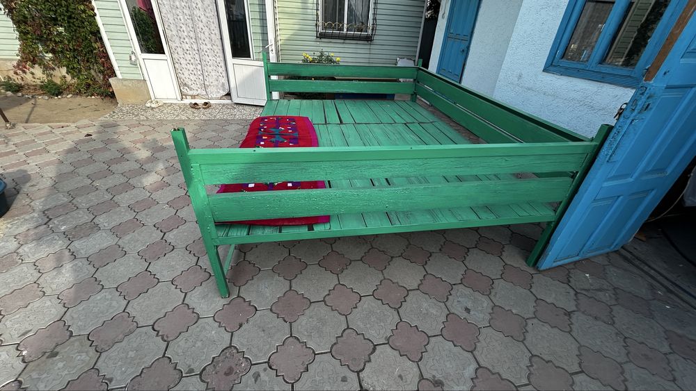 Продается тапчан в хорошем состоянии
