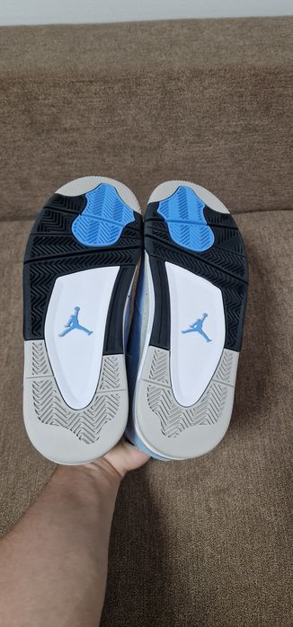 Adidasi Jordan 4 University Blue