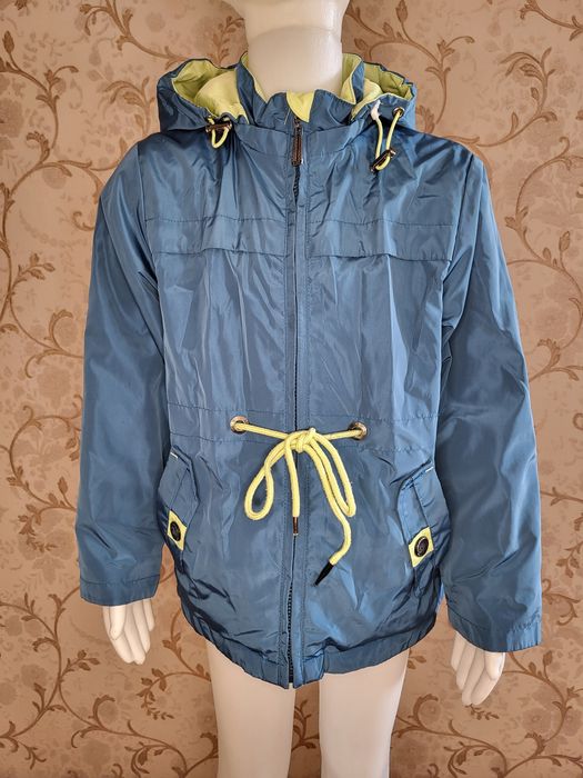 Куртка весна 110р