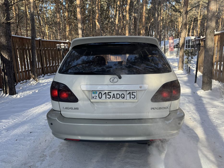 Проодам машину тоиота хайрер