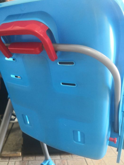 Scaun de masa pentru copii in condiție perfectă