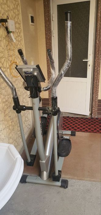 Компактный магнитный эллиптический тренажер с ЖК-экраном и 8 уро