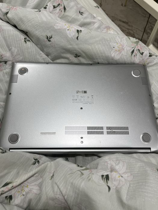 продаю ноутбук Asus Vivobook