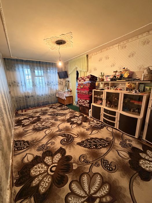 Срочно продаёться 2 ком квартира в Чирчике
