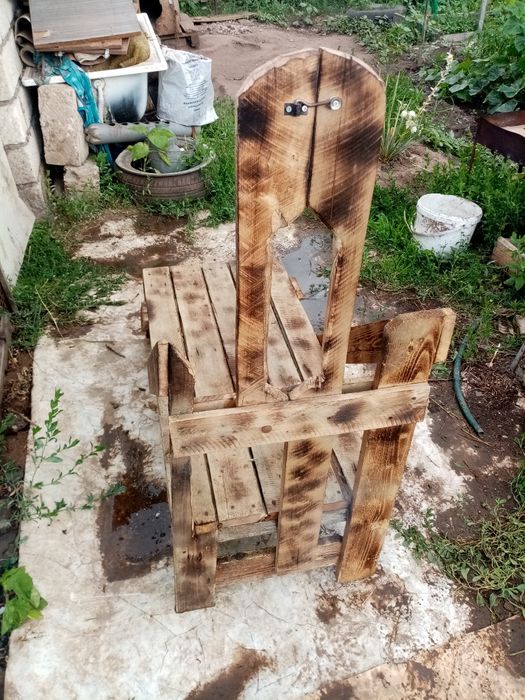 Продам стойло для дойки коз.