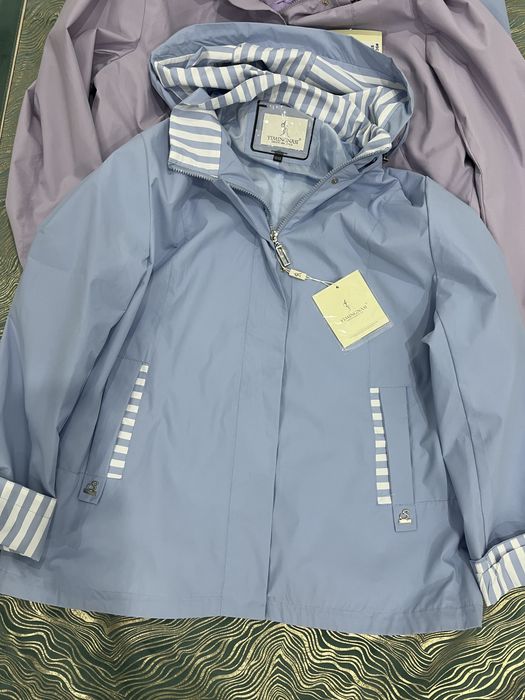 Женские ветровки