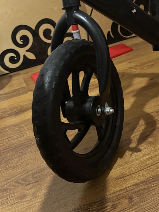 Беговел детскийи