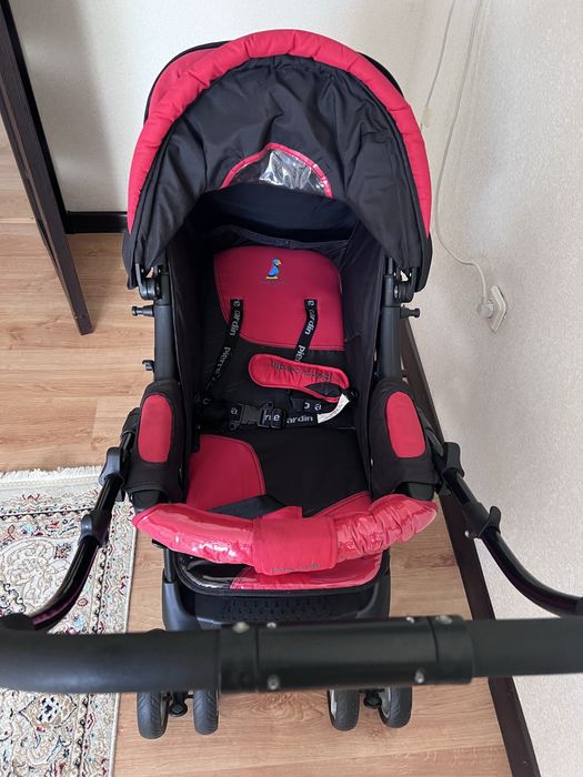 Коляска прогулочная