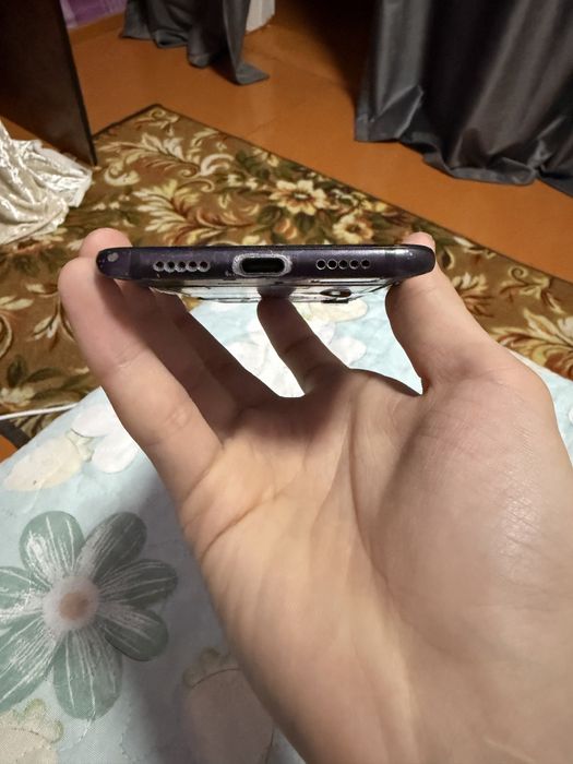 Snapdragon 845, 128/6, прошитый.