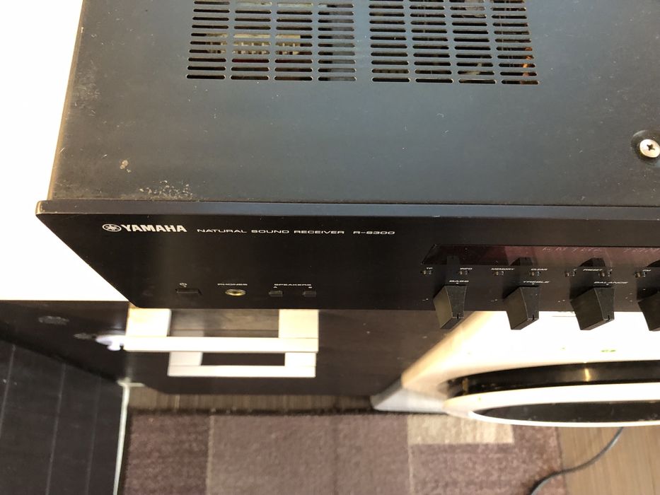 Yamaha R-S300 resiver