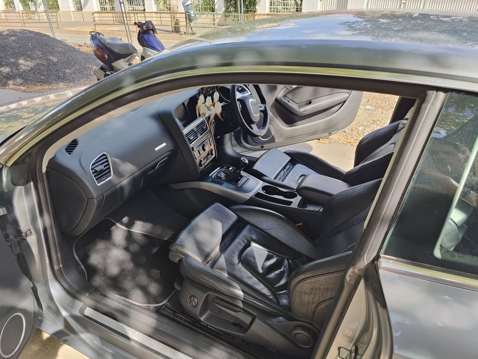 Audi A5 coupe 3.0 manual