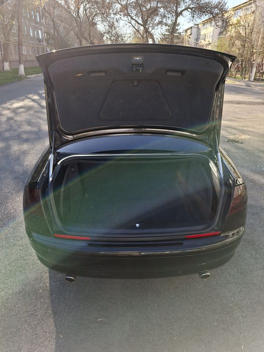 AUDI A8 4.2 QUATTRO 2006-yil