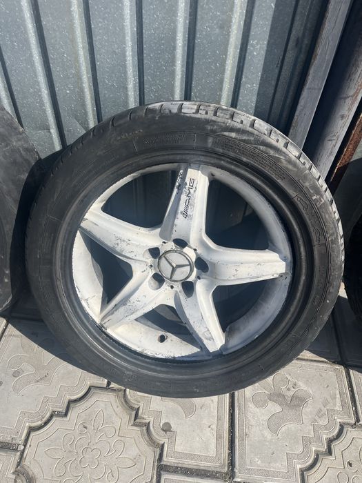 Продам комплект вместе с резиной