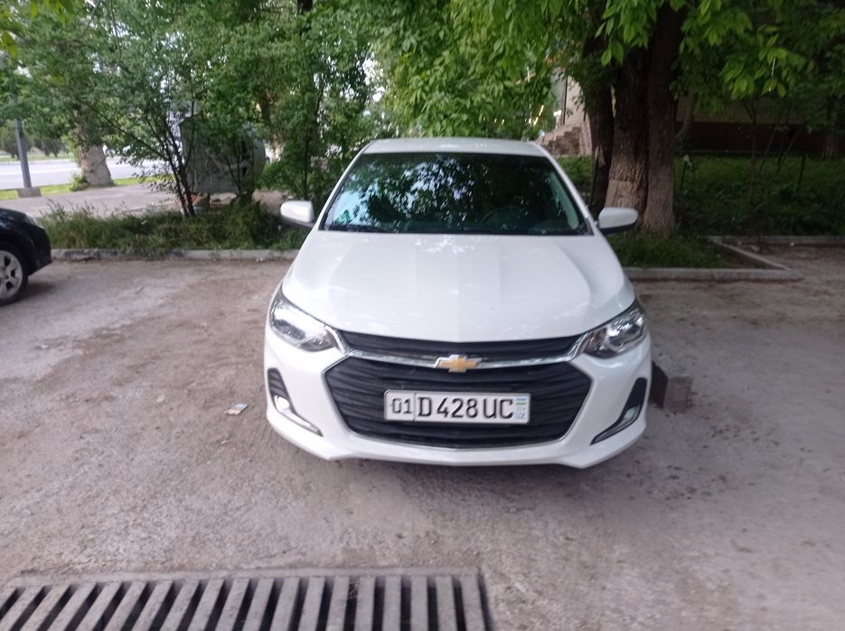 Продаю Shevrolet Onix LTZ