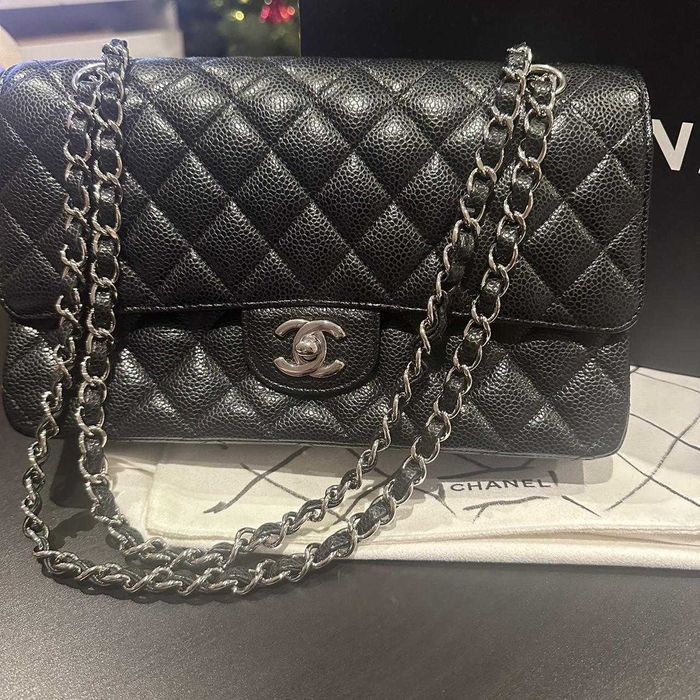 Geantă Chanel din Piele Neagră, Poseta Chanel din Piele Granulată