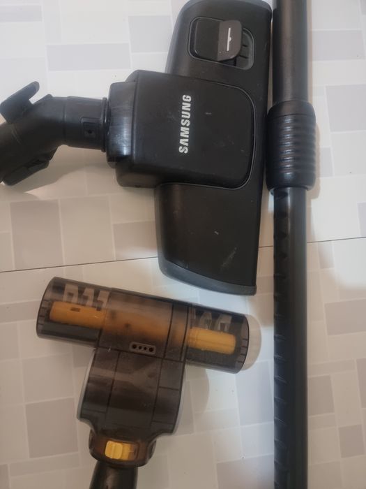Aspirator samsung funcțional