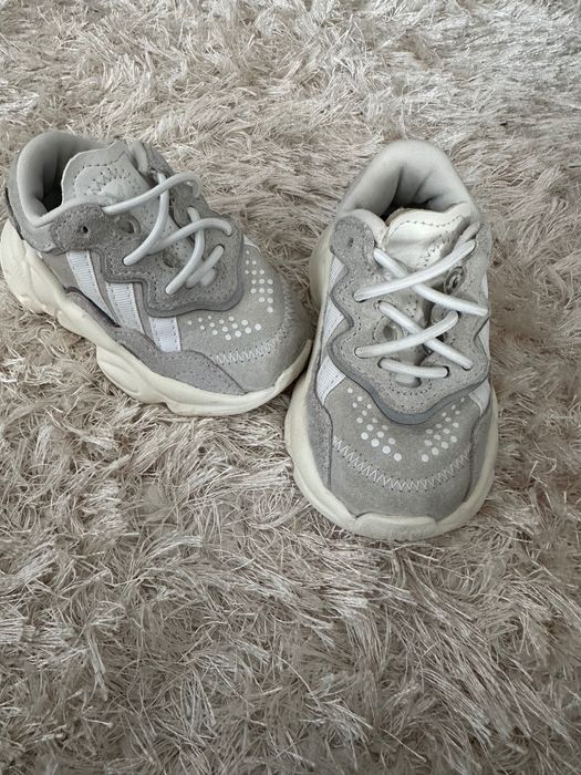 Оригинални маратонки на адидас