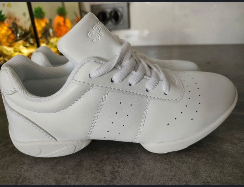 Кроссовки джазовки новые