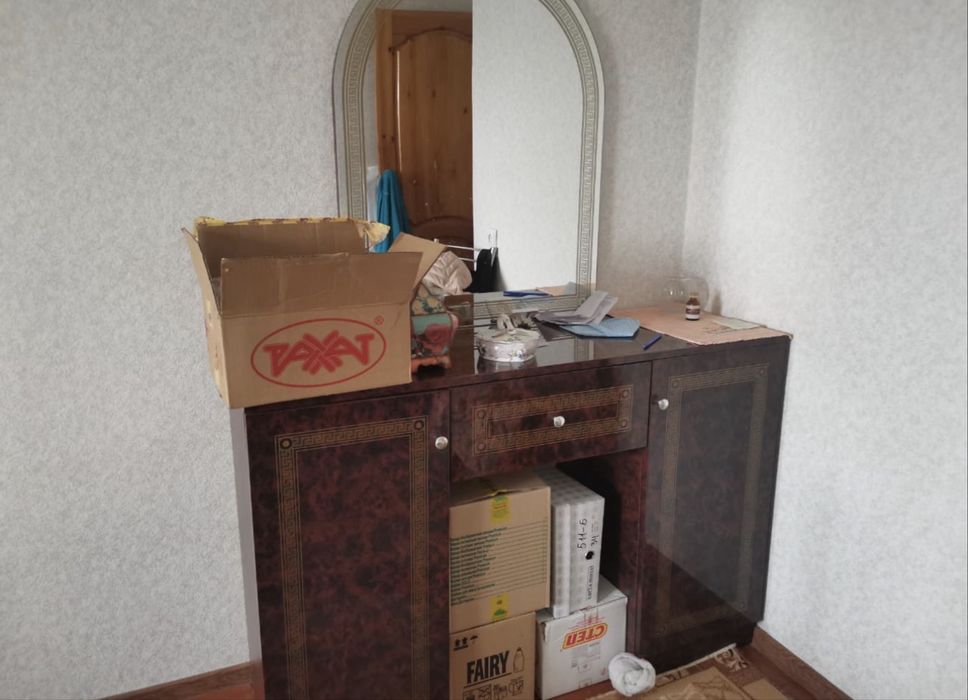 Продам спальный гарнитур
