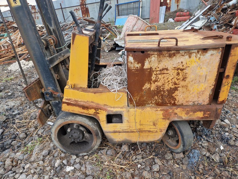 Продам электро погрузчик