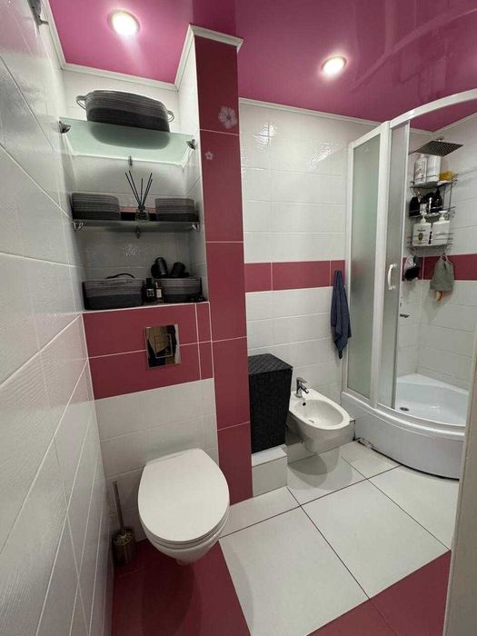 Продам 3 комн. кв., район 8 шк.