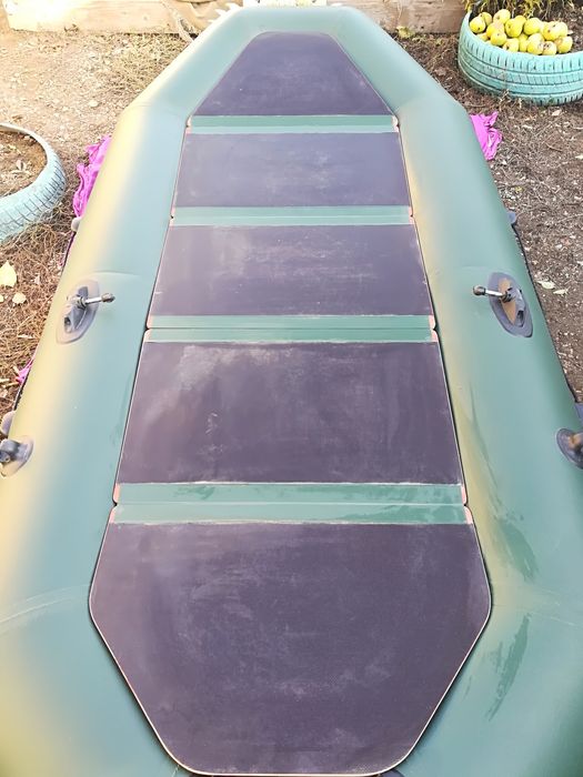 Лодка. надувная .