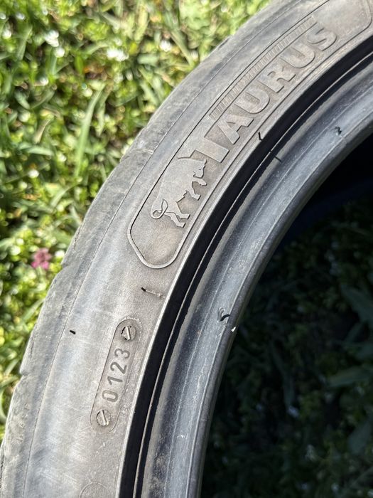 Taurus-Летни гуми 225/40/18- броя  255/35/18-2 броя