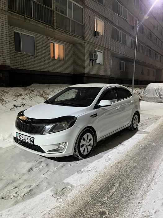 Продам киа рио 2014